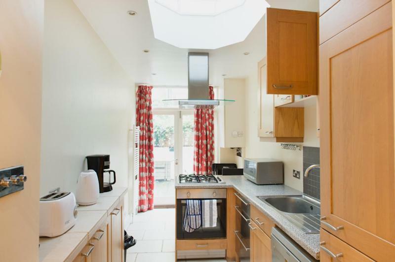 Large 2 Bedroom 2 Bathroom Apartment In Westminster Лондон Экстерьер фото